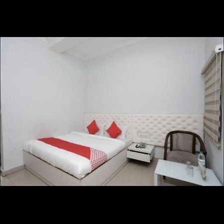 Hotel Valentine Muzaffarnagar エクステリア 写真